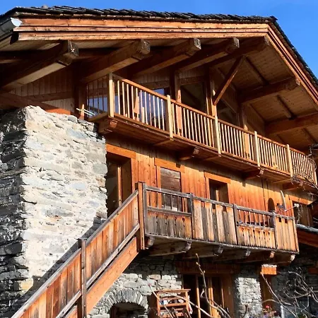 Half-chalet, South-facing, Overlooking Mont Pourri