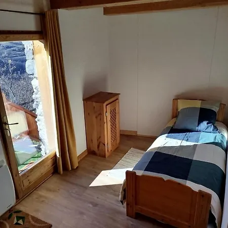 Apartment Half-chalet, South-facing, Overlooking Mont Pourri