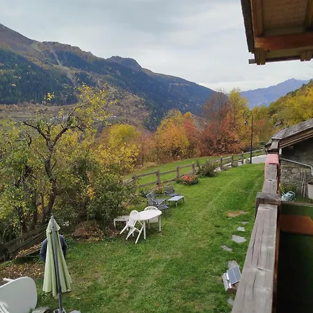Half-chalet, South-facing, Overlooking Mont Pourri דירה *