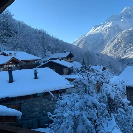 Half-chalet, South-facing, Overlooking Mont Pourri * 생트 푸아 타랑테즈
